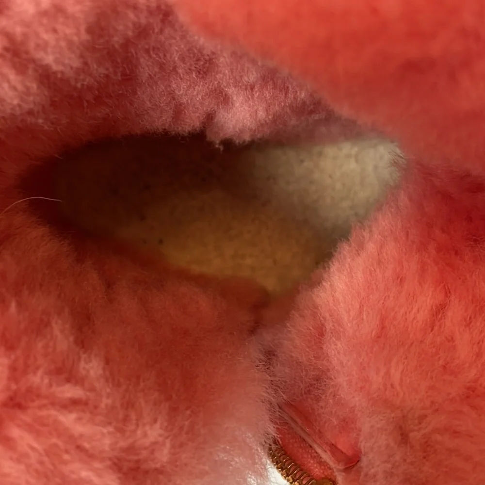UGG ankle kid’s boots  peach color gold hardware‎ no size but measuring a kids 5